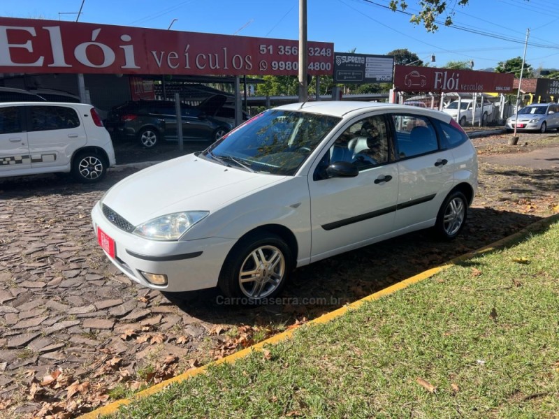 FOCUS 1.6 8V FLEX 4P MANUAL
