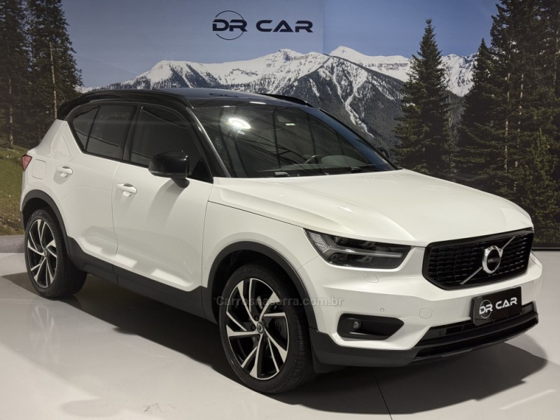 XC 40 1.5 T5 HÍBRIDO R-DESIGN FWD - 2021 - GARIBALDI