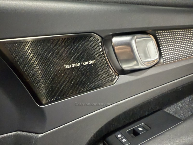 XC 40 1.5 T5 HÍBRIDO R-DESIGN FWD - 2021 - GARIBALDI