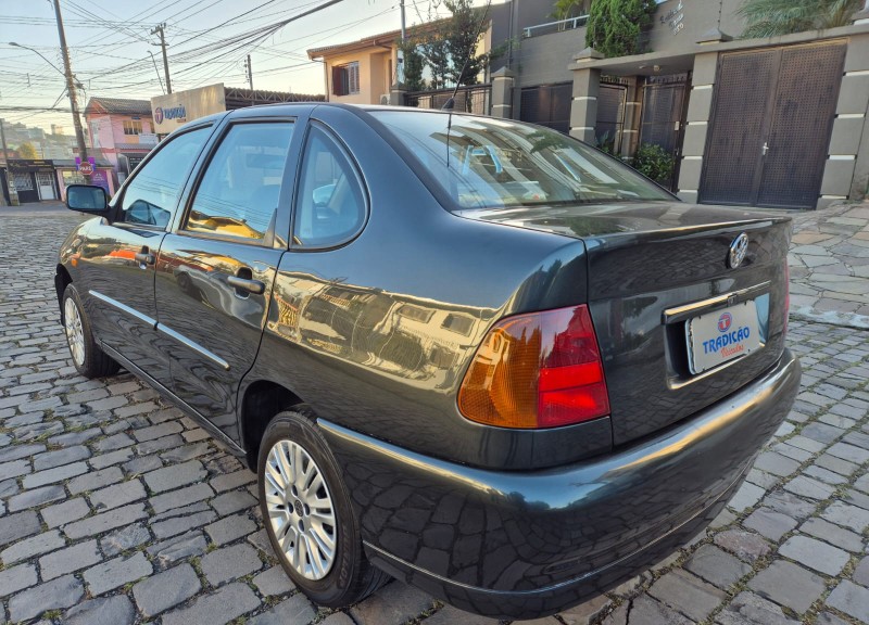 POLO 1.8 MI CLASSIC SEDAN 8V GASOLINA 4P MANUAL - 1999 - CAXIAS DO SUL
