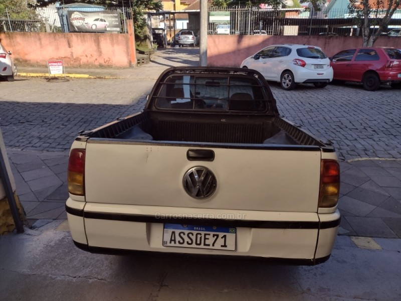 SAVEIRO 1.6 MI CITY CS 8V GASOLINA 2P MANUAL G.III - 2002 - BENTO GONçALVES