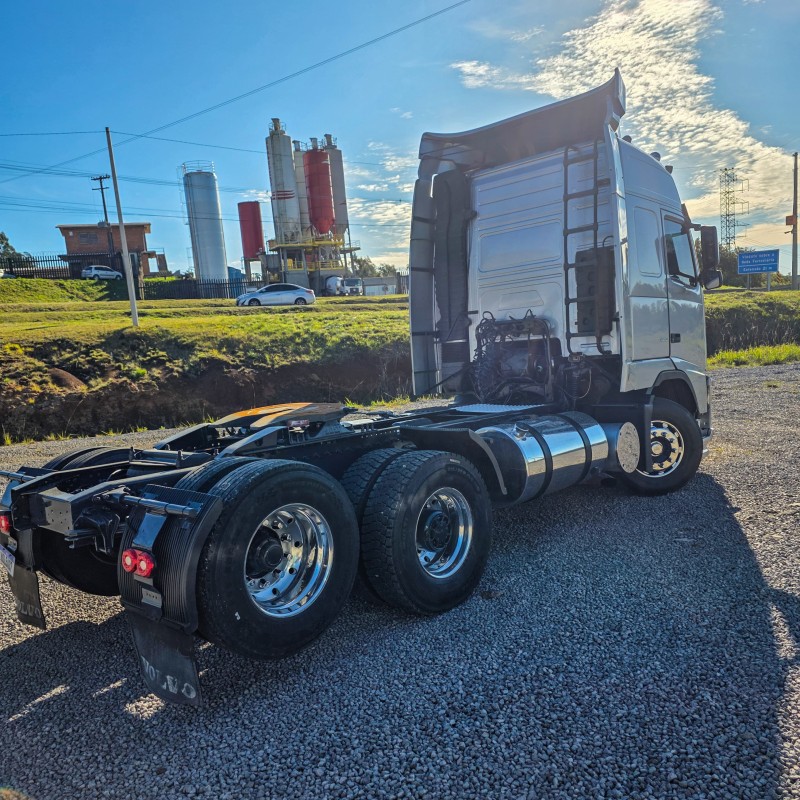 FH 440 GLOBETROTTER 6X2 - 2010 - GARIBALDI