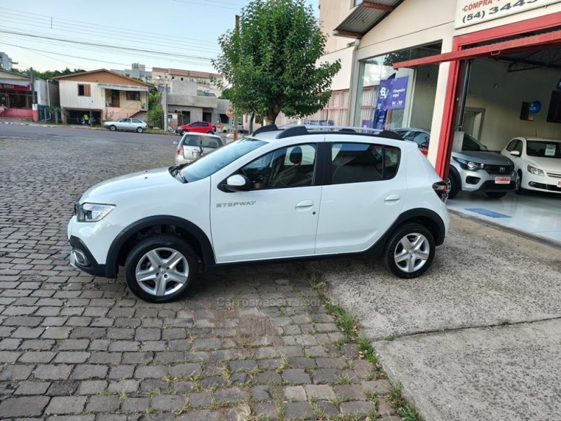 SANDERO 1.6 STEPWAY ZEN 16V FLEX 4P MANUAL - 2022 - GUAPORé