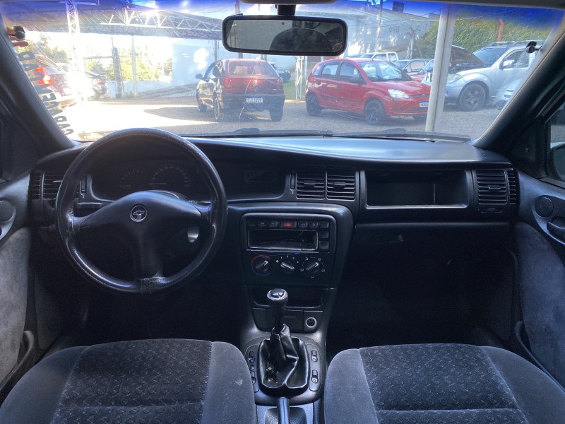 VECTRA 2.0 MPFI GLS 8V GASOLINA 4P MANUAL - 1999 - CAXIAS DO SUL
