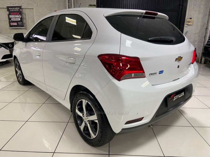 ONIX 1.4 MPFI LTZ 8V FLEX 4P MANUAL - 2018 - ESTâNCIA VELHA