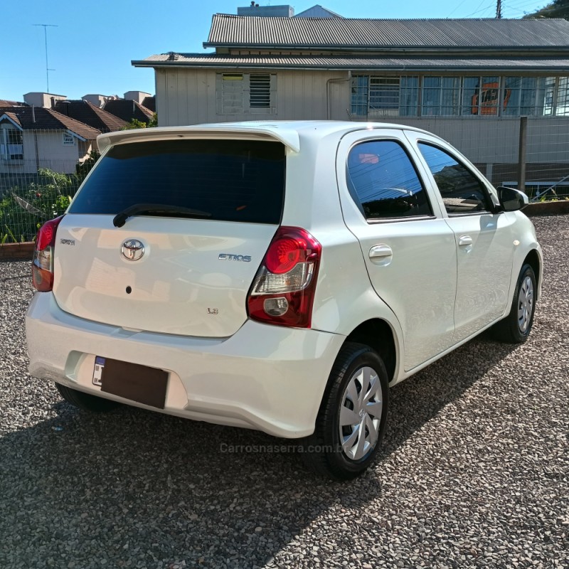 ETIOS 1.3 X 16V FLEX 4P MANUAL - 2019 - FARROUPILHA