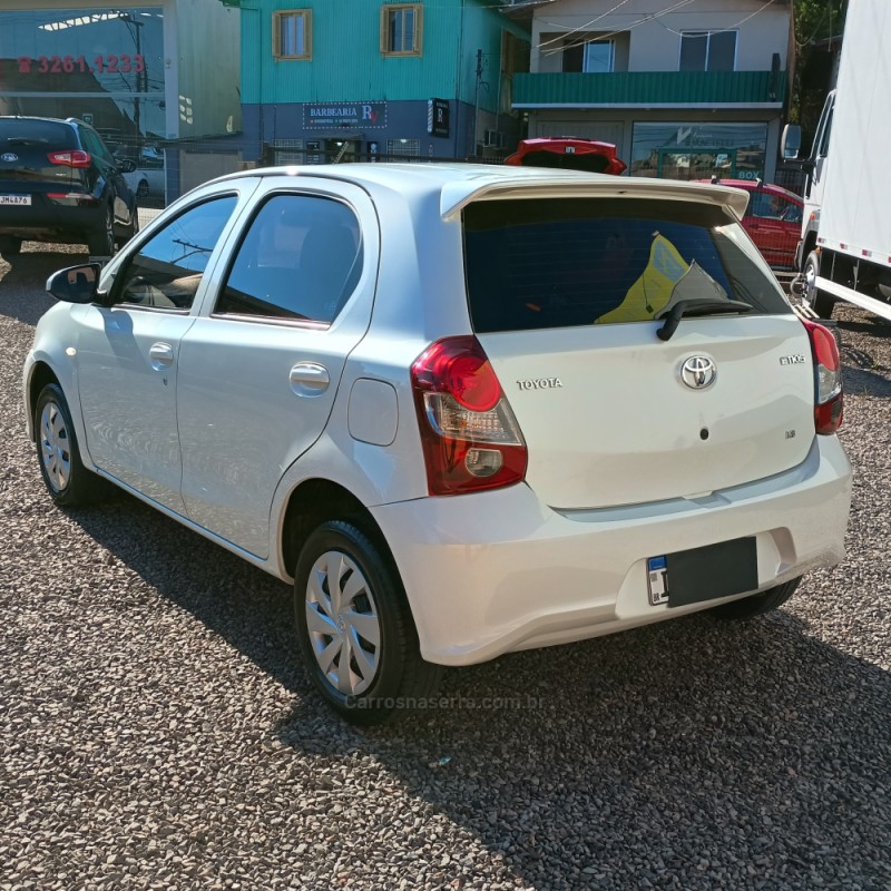 ETIOS 1.3 X 16V FLEX 4P MANUAL - 2019 - FARROUPILHA