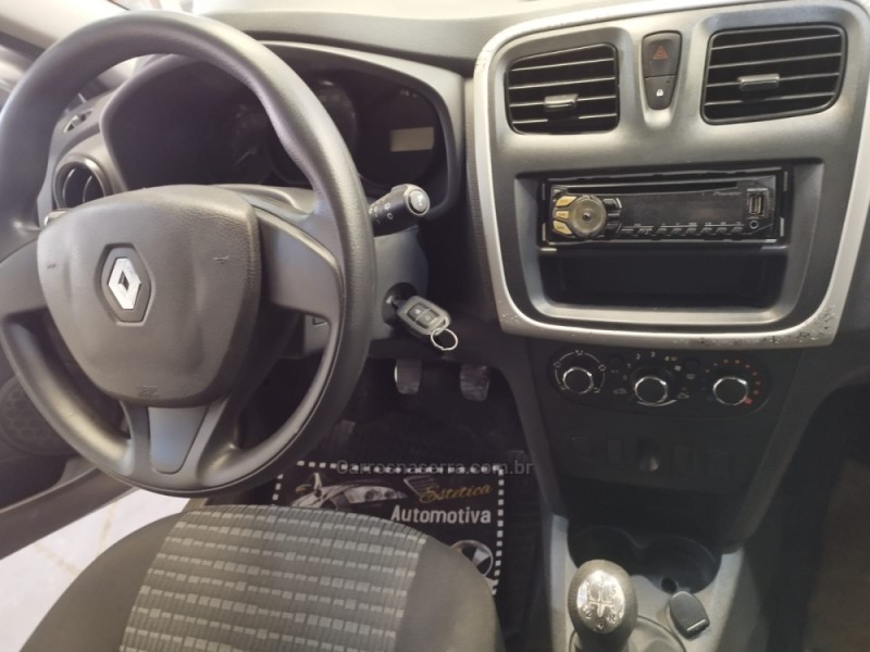 SANDERO 1.0 AUTHENTIQUE 12V FLEX 4P MANUAL - 2017 - NOVO HAMBURGO
