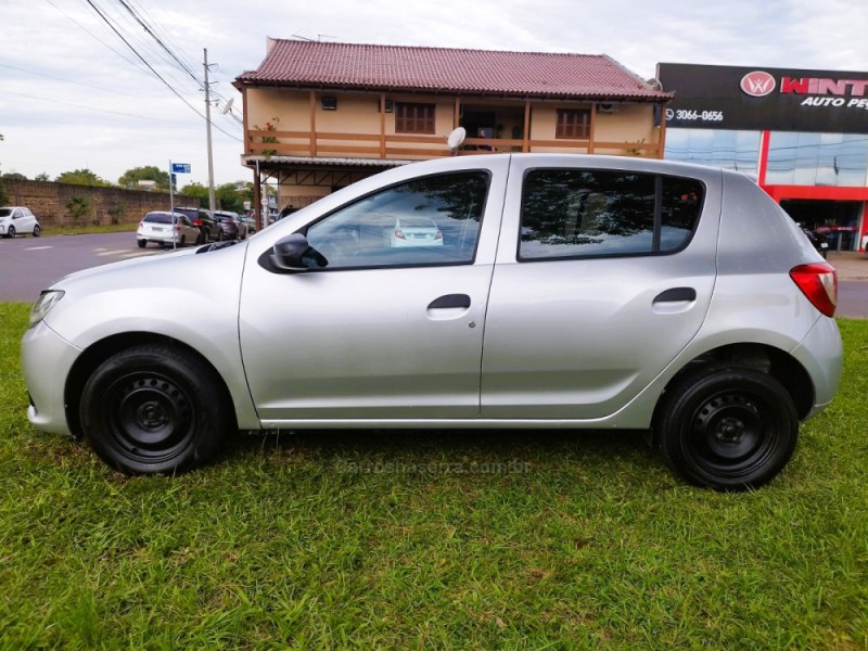 SANDERO 1.0 AUTHENTIQUE 12V FLEX 4P MANUAL - 2017 - NOVO HAMBURGO