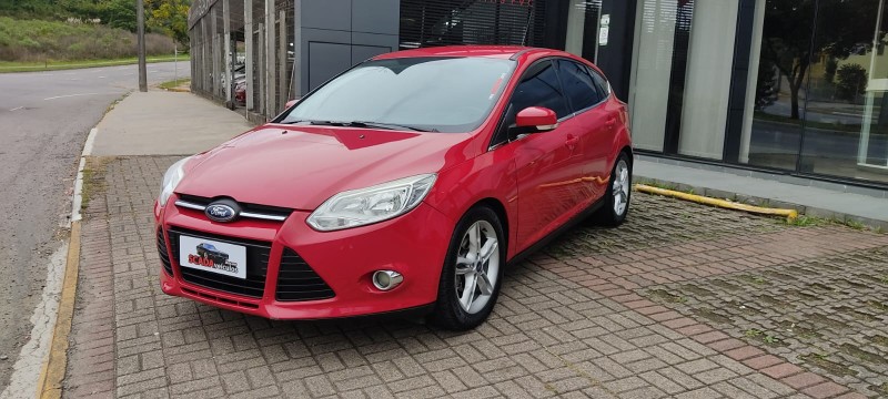 focus 2.0 se hatch 16v flex 4p auto 2014 caxias do sul