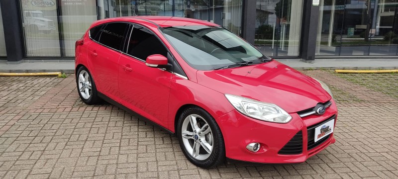 FOCUS 2.0 SE HATCH 16V FLEX 4P AUTO - 2014 - CAXIAS DO SUL