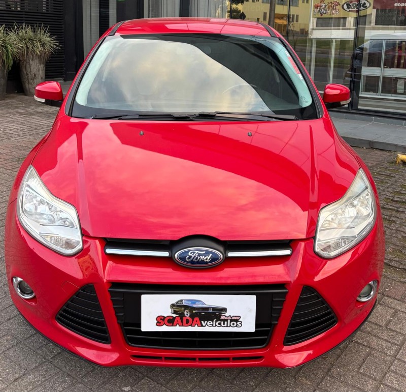 FOCUS 2.0 SE HATCH 16V FLEX 4P AUTO - 2014 - CAXIAS DO SUL