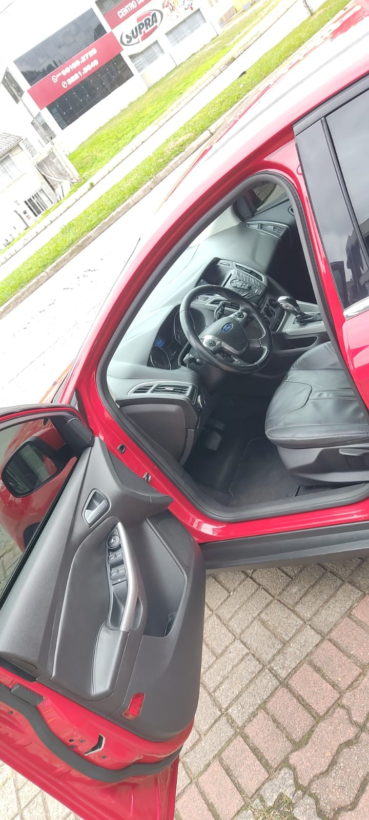 FOCUS 2.0 SE HATCH 16V FLEX 4P AUTO - 2014 - CAXIAS DO SUL