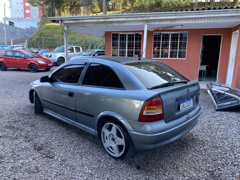 ASTRA 1.8 MPFI GL 8V GASOLINA 2P MANUAL - 2001 - CAXIAS DO SUL