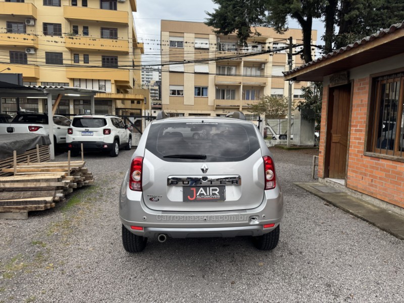 DUSTER 1.6 DYNAMIQUE 4X2 16V FLEX 4P MANUAL - 2014 - GARIBALDI