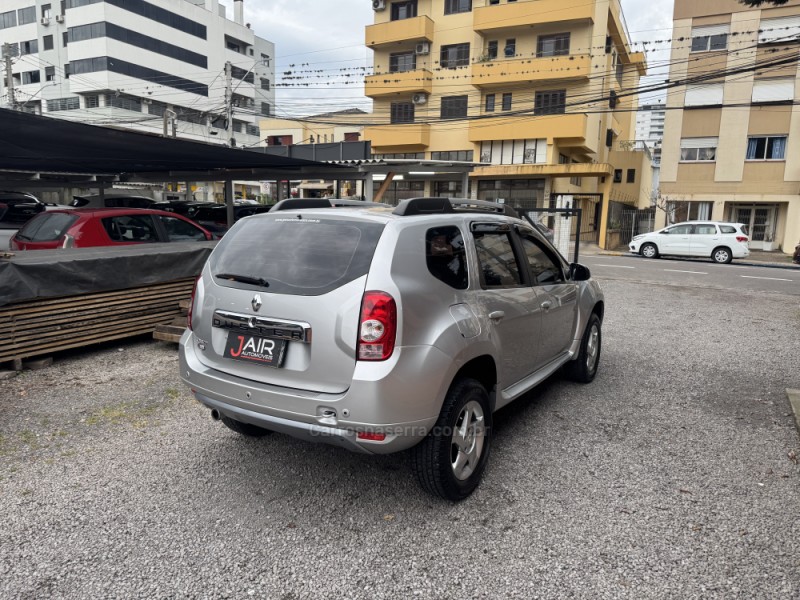 DUSTER 1.6 DYNAMIQUE 4X2 16V FLEX 4P MANUAL - 2014 - GARIBALDI
