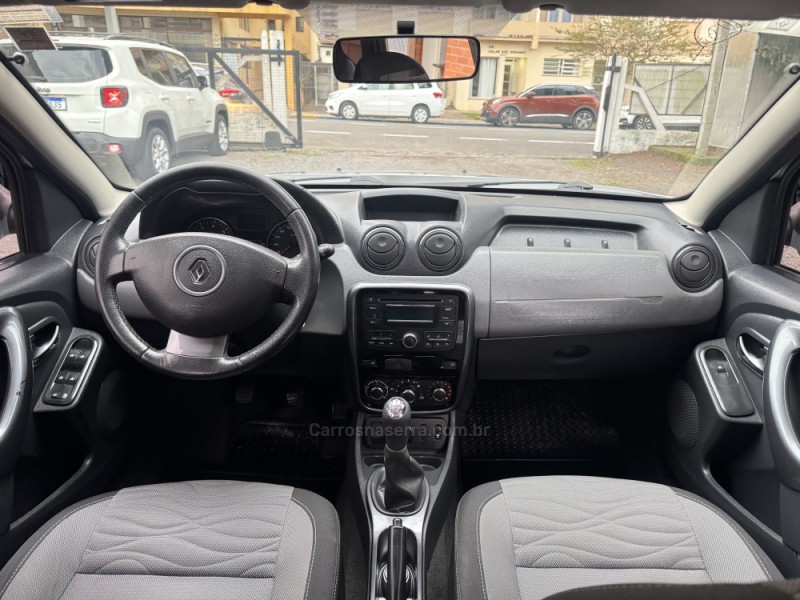 DUSTER 1.6 DYNAMIQUE 4X2 16V FLEX 4P MANUAL - 2014 - GARIBALDI