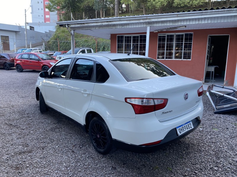SIENA 1.4 MPI ATTRACTIVE 8V FLEX 4P MANUAL - 2016 - CAXIAS DO SUL