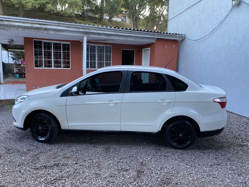SIENA 1.4 MPI ATTRACTIVE 8V FLEX 4P MANUAL - 2016 - CAXIAS DO SUL