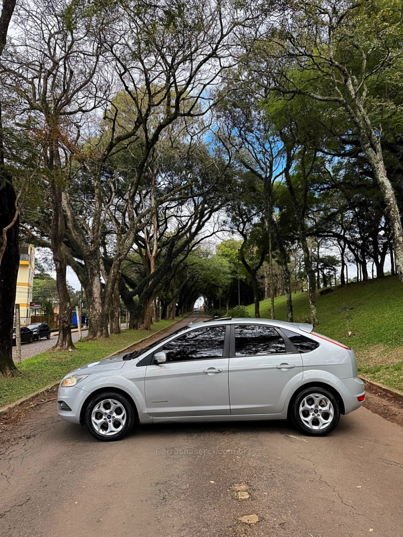 FOCUS 2.0 TITANIUM HATCH 16V FLEX 4P AUTOMÁTICO - 2012 - PASSO FUNDO