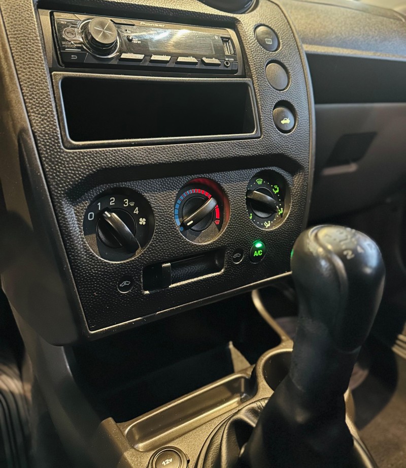 FIESTA 1.6 MPI CLASS HATCH 8V FLEX 4P MANUAL - 2011 - CAXIAS DO SUL