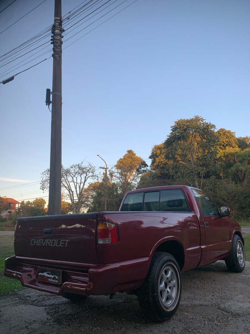 S10 2.2 EFI DLX 4X2 CS 8V GASOLINA 2P MANUAL - 1996 - CAXIAS DO SUL