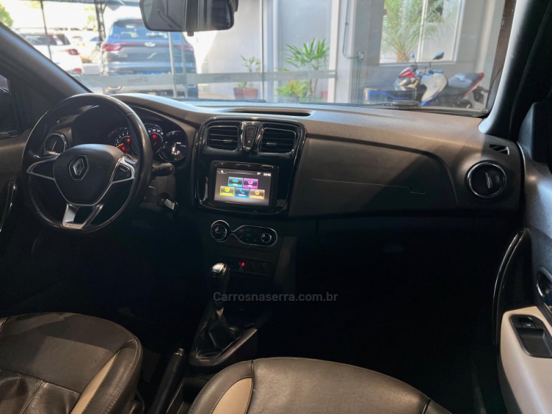 SANDERO 1.6 STEPWAY ICONIC X-TRONIC 16V FLEX 4P AUTOMÁTICO - 2022 - ESTâNCIA VELHA