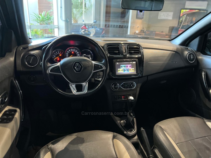 SANDERO 1.6 STEPWAY ICONIC X-TRONIC 16V FLEX 4P AUTOMÁTICO - 2022 - ESTâNCIA VELHA