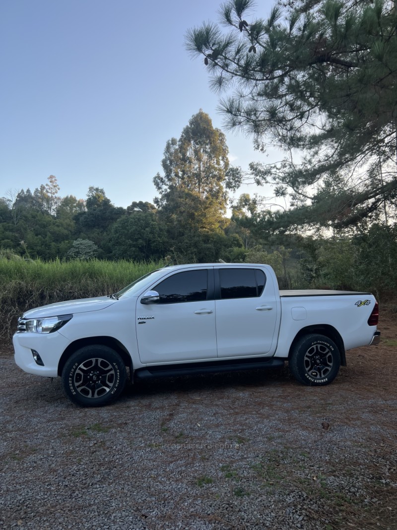 HILUX 2.7 SRV 4X4 CD 16V FLEX 4P AUTOMÁTICO - 2017 - ANTôNIO PRADO