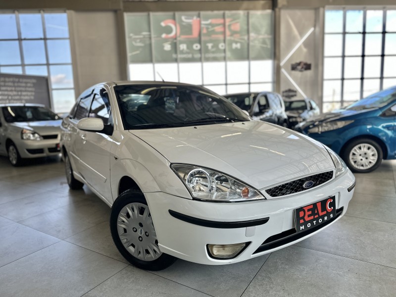 FOCUS 1.6 GLX SEDAN 8V FLEX 4P MANUAL - 2009 - CAXIAS DO SUL
