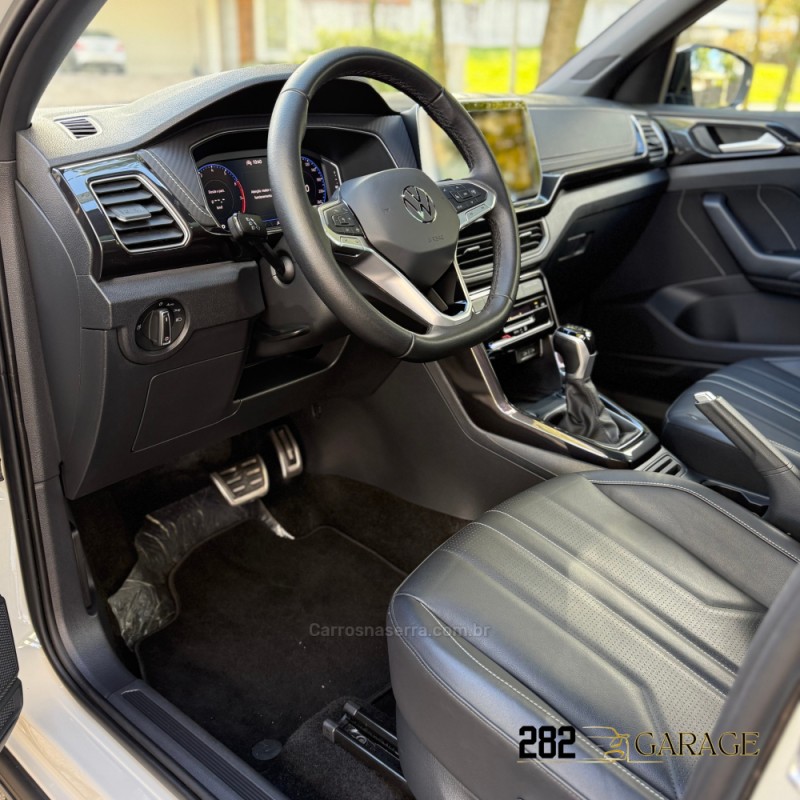 T-CROSS 1.4 HIGHLINE TSI 16V FLEX 4P AUTOMÁTICO - 2025 - FARROUPILHA