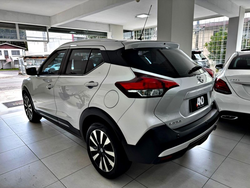 KICKS 1.6 16V FLEX SV PACK PLUS 4P XTRONIC - 2021 - CAXIAS DO SUL