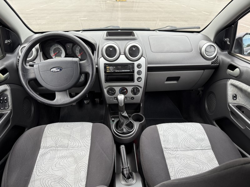 FIESTA 1.0 MPI SEDAN 8V FLEX 4P MANUAL - 2010 - CAXIAS DO SUL