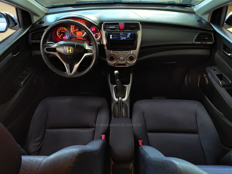 CITY 1.5 DX 16V FLEX 4P MANUAL - 2011 - FARROUPILHA