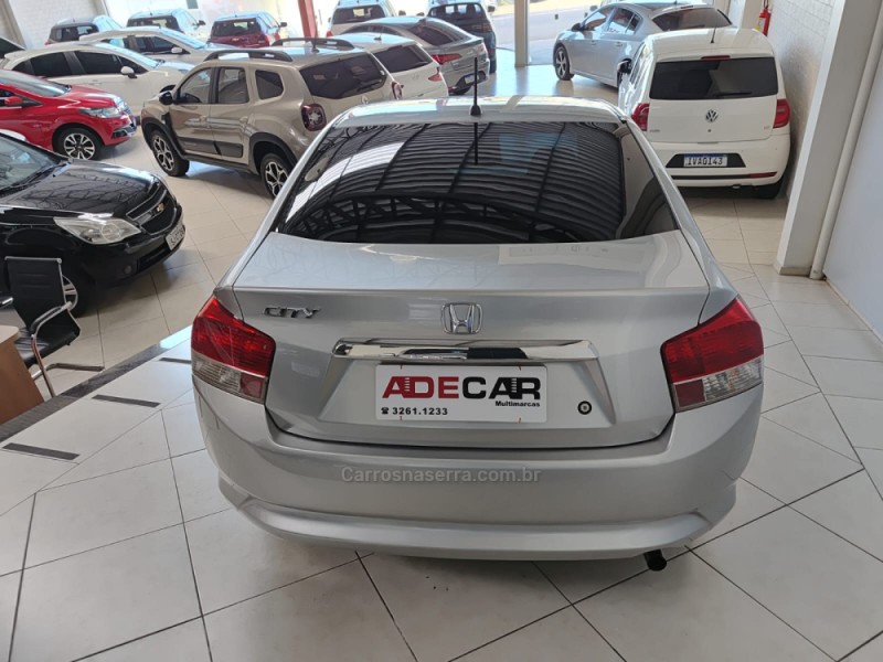 CITY 1.5 DX 16V FLEX 4P MANUAL - 2011 - FARROUPILHA