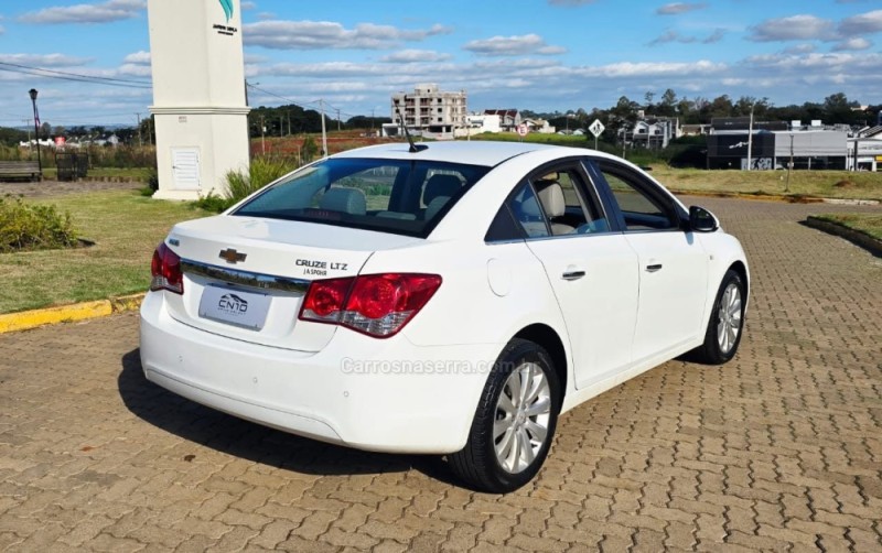 CRUZE 1.8 LTZ 16V FLEX 4P AUTOMÁTICO - 2013 - LAJEADO