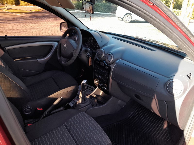 SANDERO 1.6 EXPRESSION 8V FLEX 4P MANUAL - 2014 - CAXIAS DO SUL