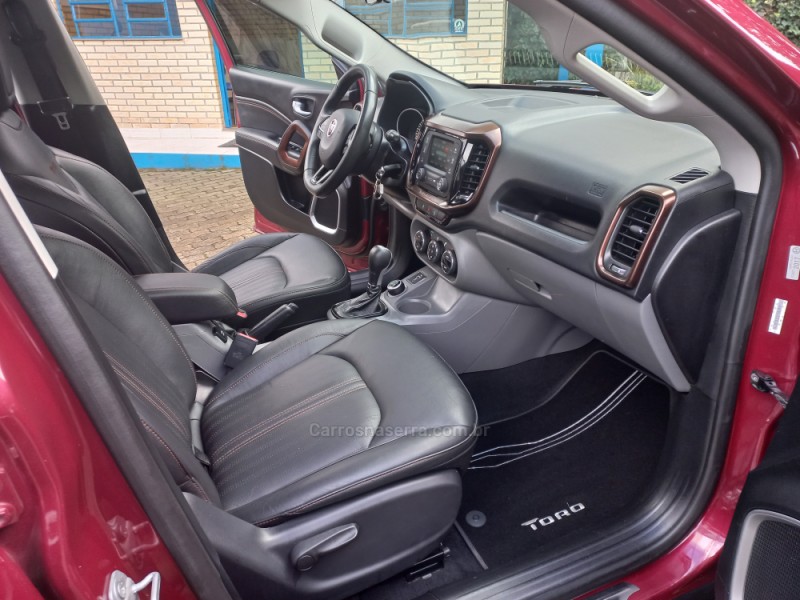 TORO 2.0 16V TURBO DIESEL VOLCANO 4WD AUTOMÁTICO - 2018 - CAXIAS DO SUL
