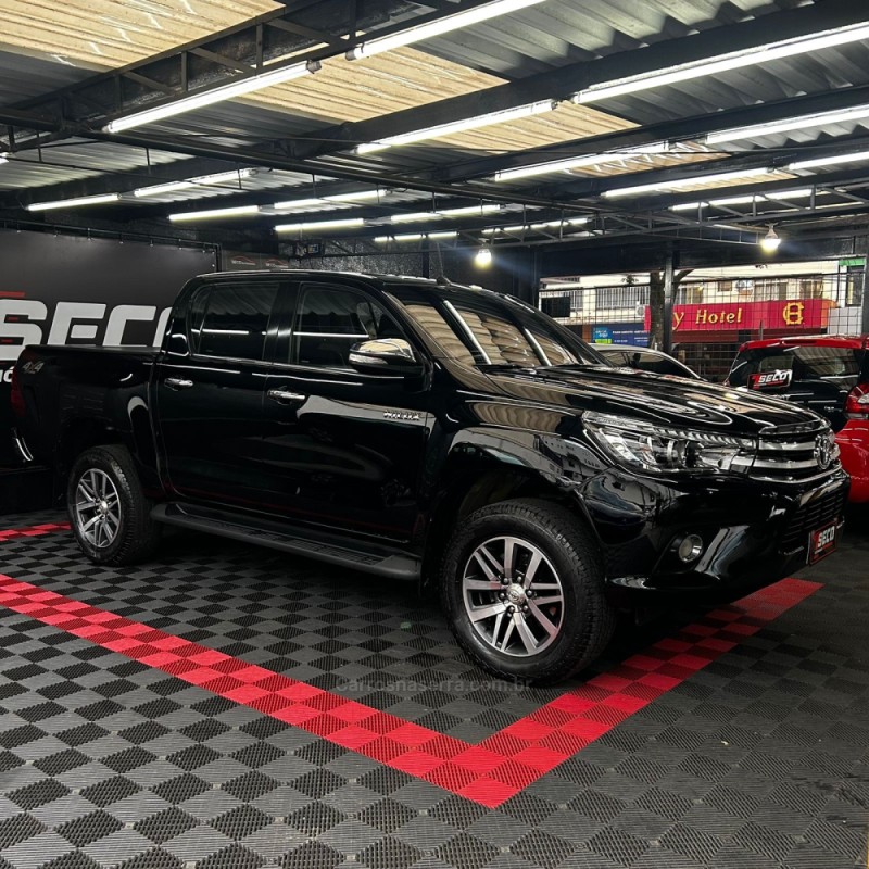 HILUX 2.8 SRX 4X4 CD 16V DIESEL 4P AUTOMÁTICO - 2017 - PASSO FUNDO