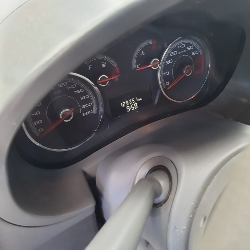 SIENA 1.6 MPI ESSENCE 16V FLEX 4P AUTOMATIZADO - 2015 - CAXIAS DO SUL