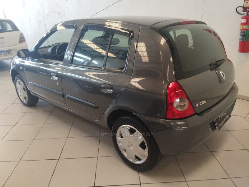 CLIO 1.0 CAMPUS 16V FLEX 4P MANUAL - 2011 - NOVO HAMBURGO