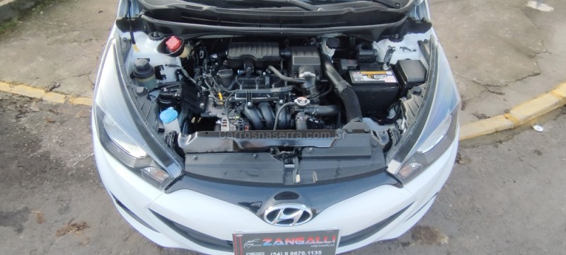 HB20 1.0 COMFORT PLUS 12V FLEX 4P MANUAL - 2015 - FARROUPILHA