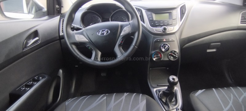 HB20 1.0 COMFORT PLUS 12V FLEX 4P MANUAL - 2015 - FARROUPILHA