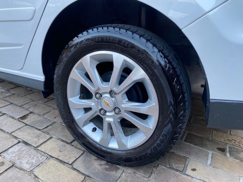 PRISMA 1.4 MPFI LTZ 8V FLEX 4P MANUAL - 2015 - DOIS IRMãOS