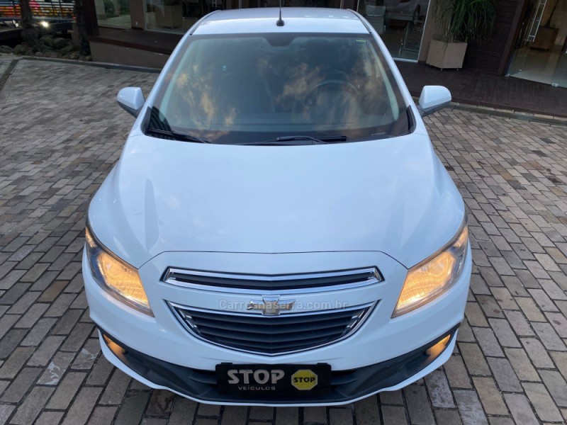 PRISMA 1.4 MPFI LTZ 8V FLEX 4P MANUAL - 2015 - DOIS IRMãOS