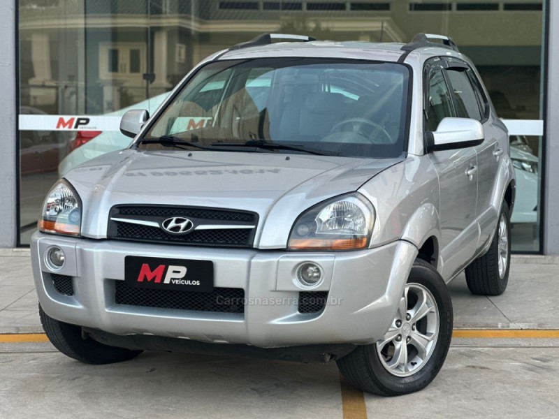 TUCSON 2.0 MPFI GLS 16V 143CV 2WD FLEX 4P AUTOMÁTICO - 2015 - TUPANDI