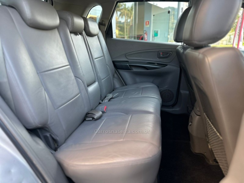 TUCSON 2.0 MPFI GLS 16V 143CV 2WD FLEX 4P AUTOMÁTICO - 2015 - TUPANDI