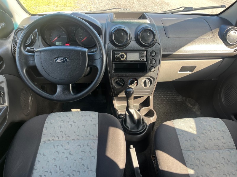 FIESTA 1.6 MPI HATCH 8V FLEX 4P MANUAL - 2010 - FARROUPILHA