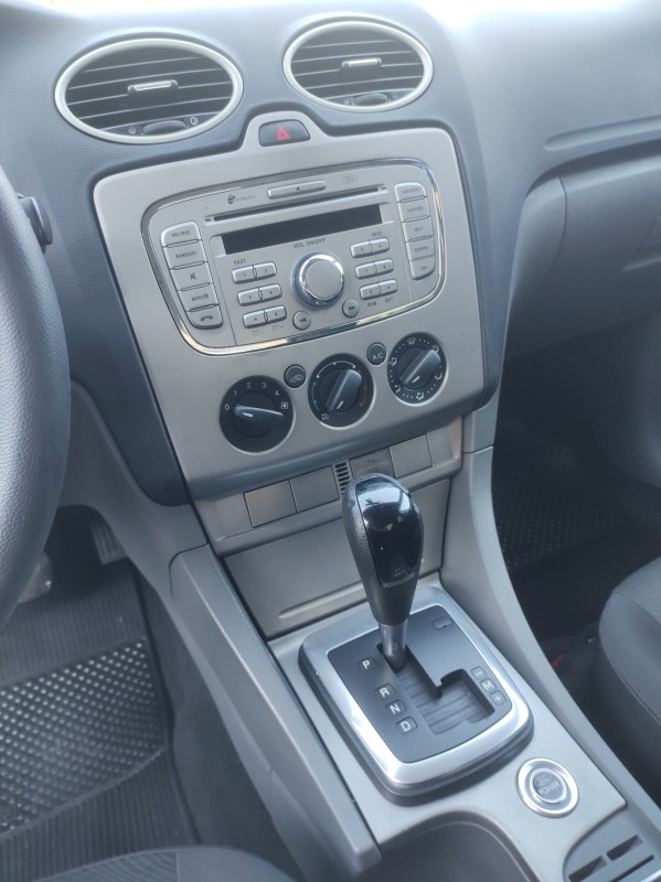 FOCUS 2.0 GLX SEDAN 16V GASOLINA 4P AUTOMÁTICO - 2013 - VALE REAL