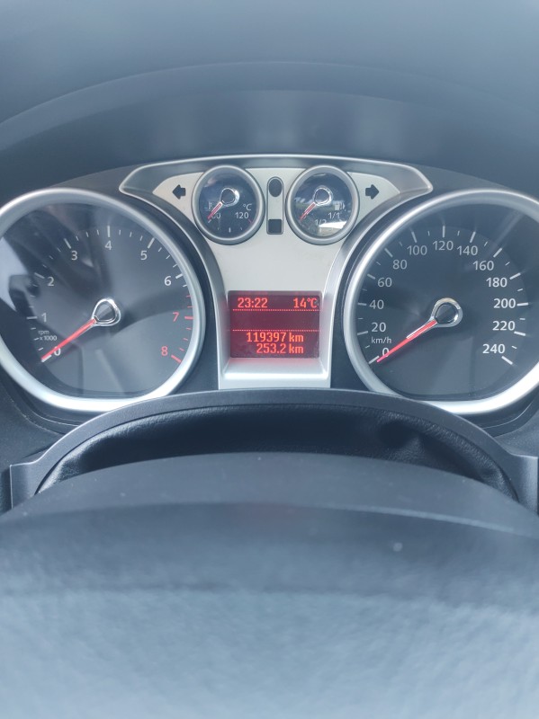 FOCUS 2.0 GLX SEDAN 16V GASOLINA 4P AUTOMÁTICO - 2013 - VALE REAL
